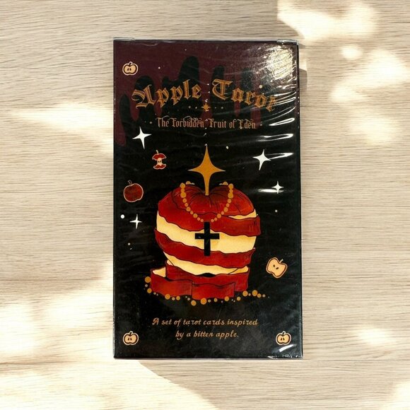 Apple Tarot Card Deck - In The Garden of Eden - Picture 1 of 15
